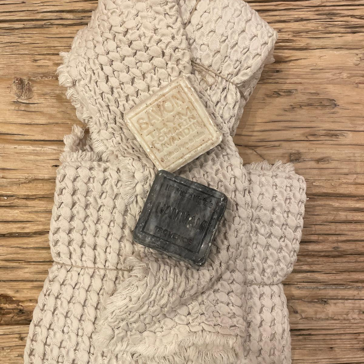 Linge de bain bohème serviettes artisanales naturelles - L'Atelier Blanc