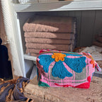 Trousse medium en kantha brodée - Rose