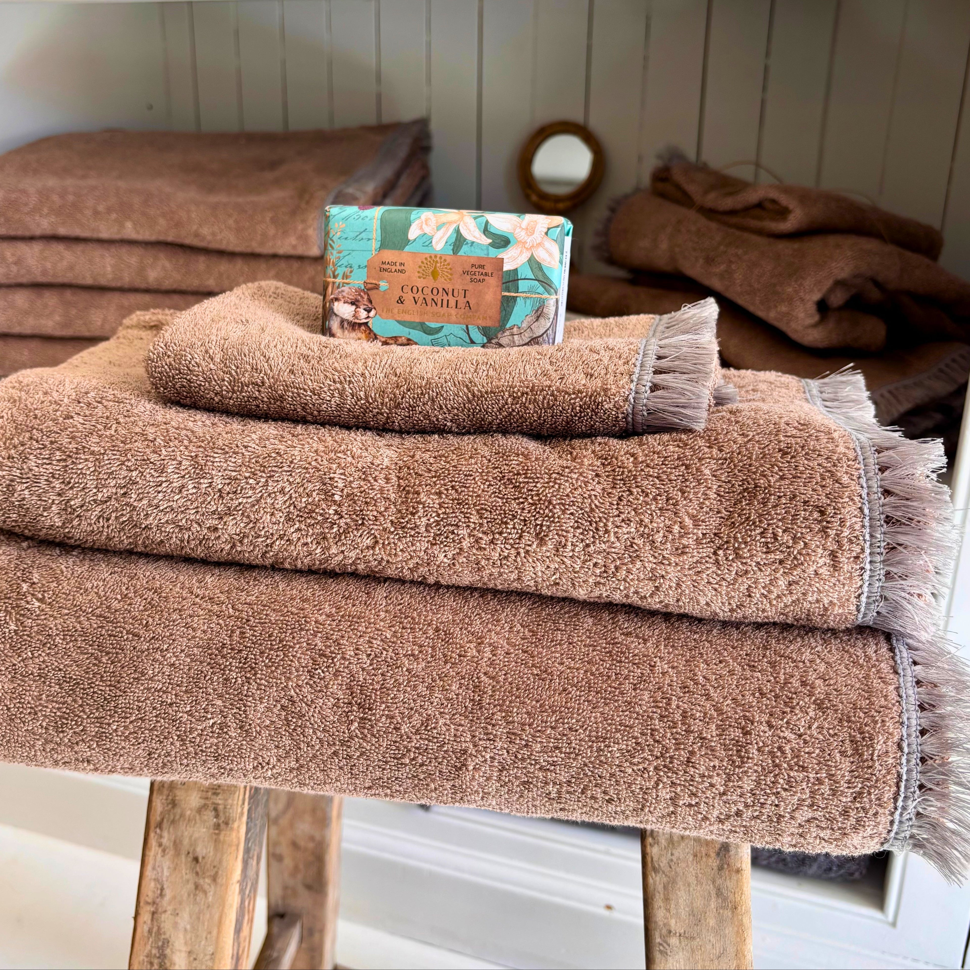 Serviette de bain frangée - Naturel