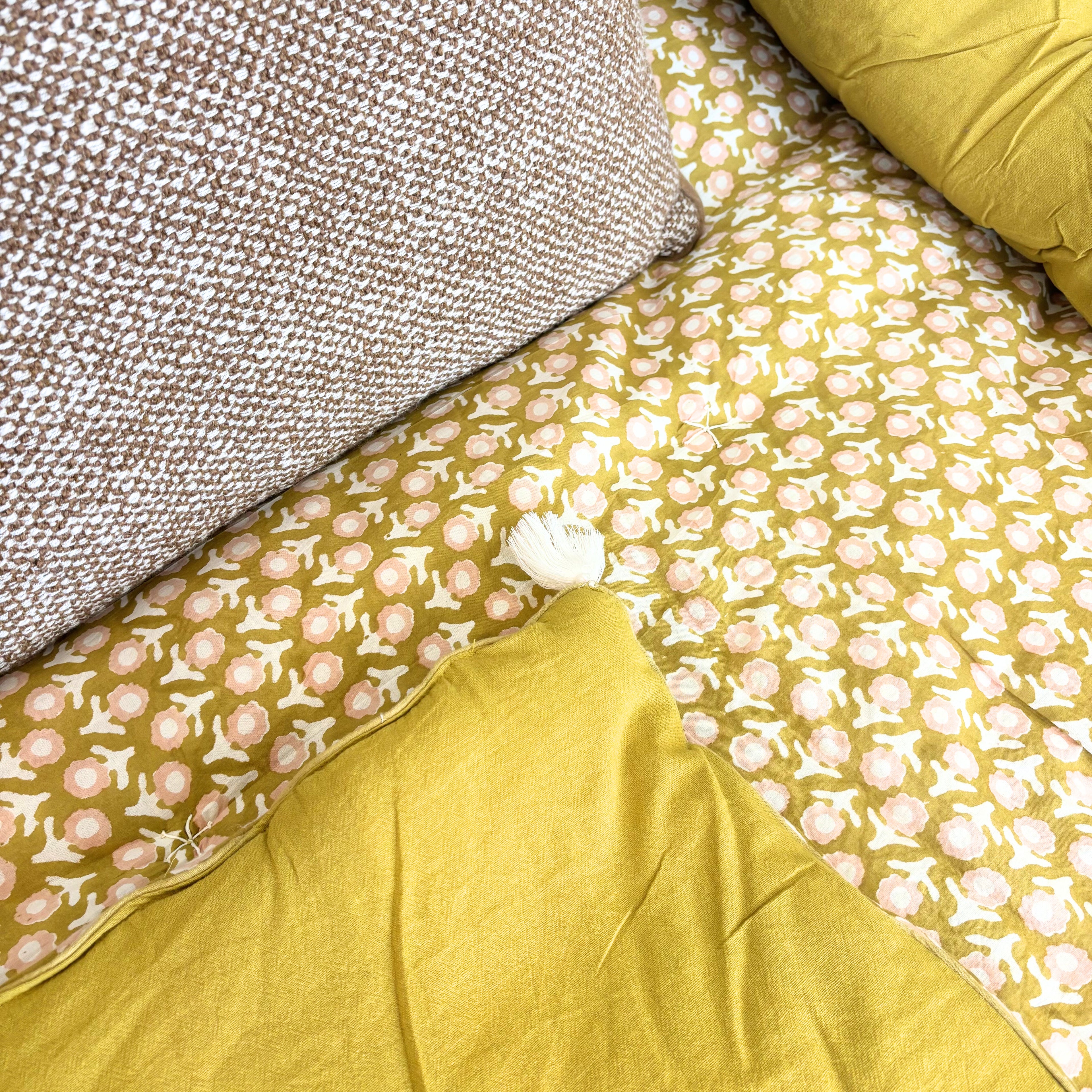 Édredon imprimé fleuri/olive